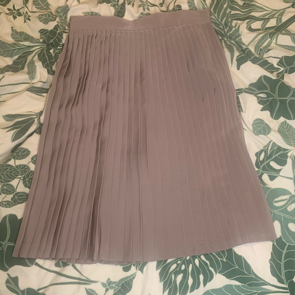 Pleated grey American apparel skirt size M